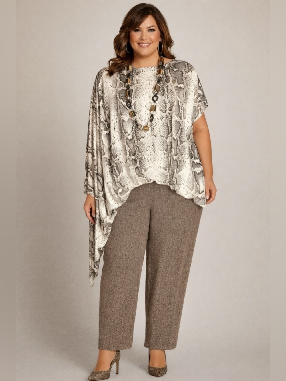 Coldesina SZ 2X NWT brown & white snake patterned top. Bust 50”+